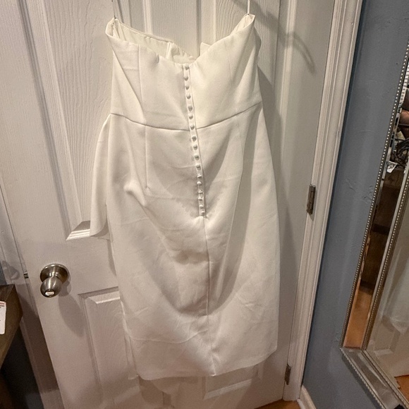 Elliatt Reception Dress in Ivory - Size Large - Picture 4 of 5